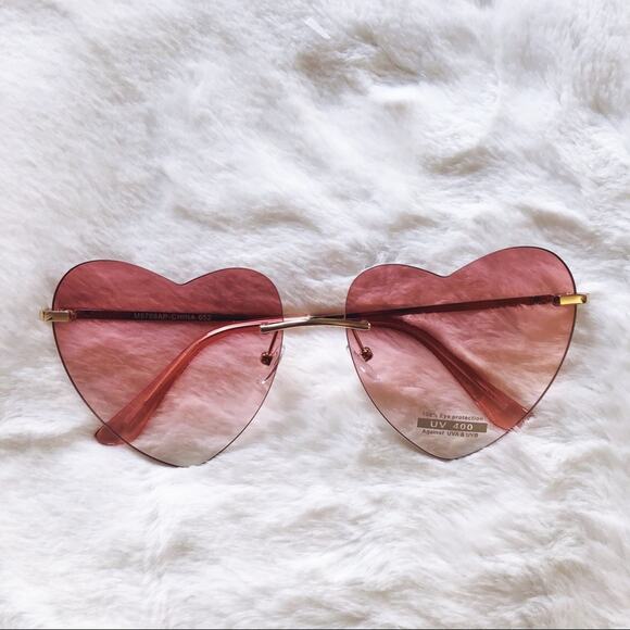 Miley Light Pink Gradient Heart Sunglasses - Picture 5 of 11